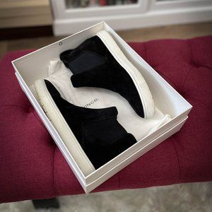 Vince Sneakers- Size 8.5